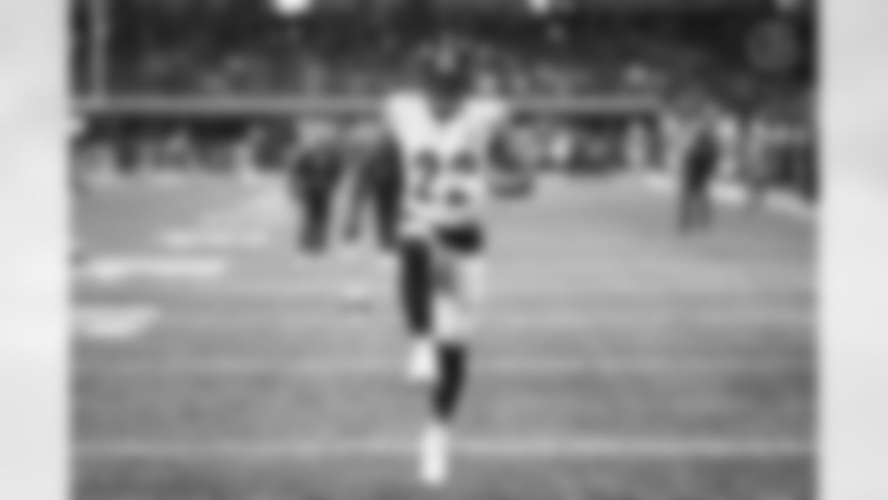 Pittsburgh Steelers running back Najee Harris (22) during a regular season game between the Pittsburgh Steelers and the Indianapolis Colts, Saturday, Dec. 16, 2023 in Indianapolis, IN. (Karl Roser / Pittsburgh Steelers)