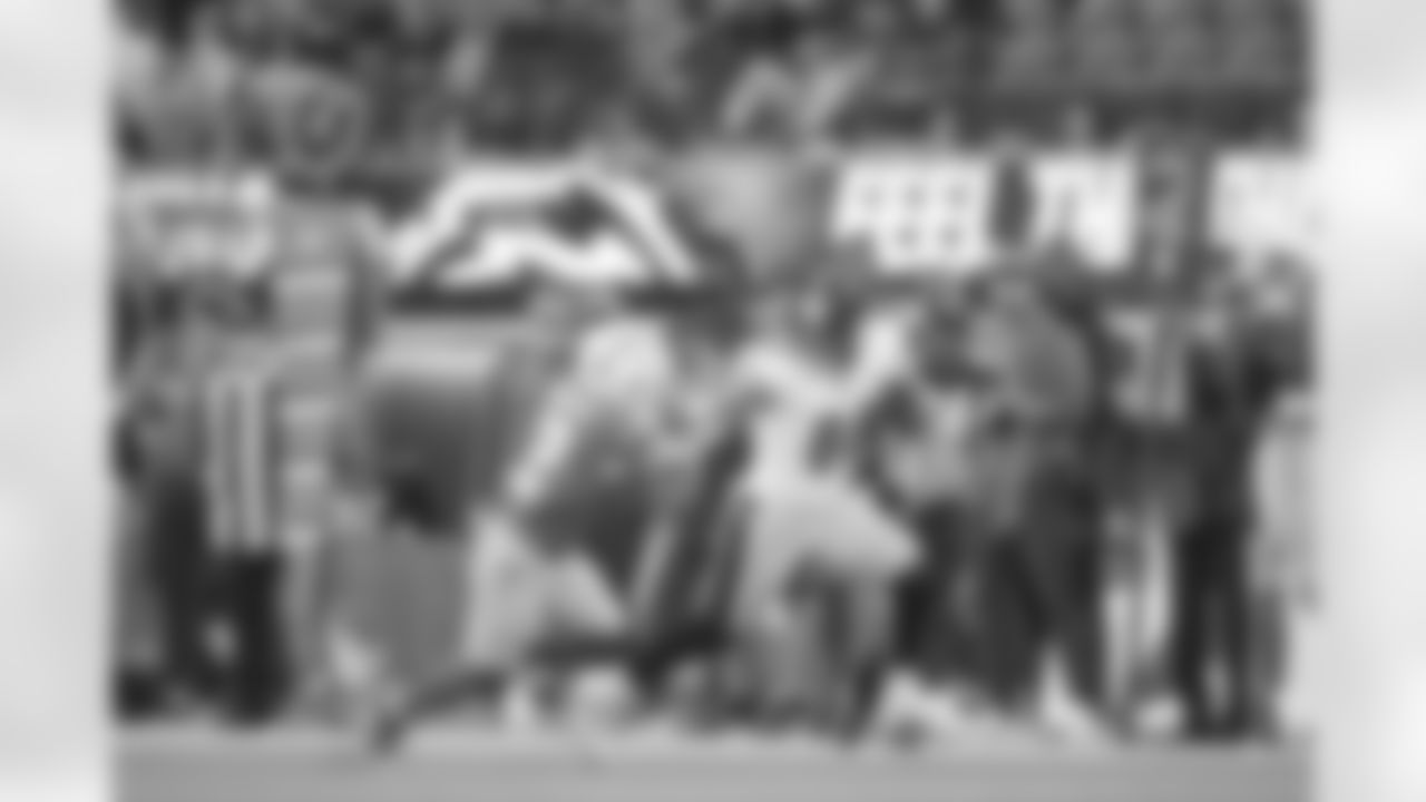 Pittsburgh Steelers tight end Pat Freiermuth (88) during a regular season game between the Pittsburgh Steelers and the Los Angeles Chargers, Sunday, Nov. 9, 2025 in Inglewood, CA. The Chargers beat the Steelers 25-10. (Karl Roser / Pittsburgh Steelers)