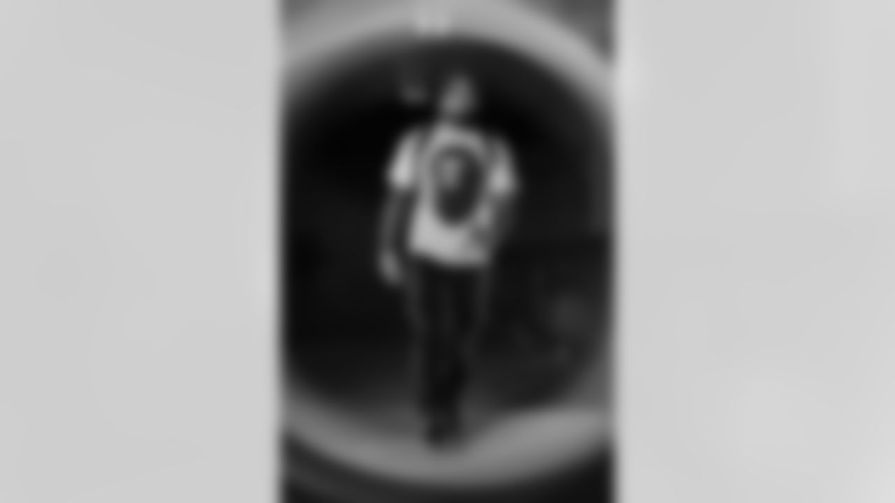 Pittsburgh Steelers running back Jaylen Warren (30) during a regular season game between the Pittsburgh Steelers and the Indianapolis Colts, Sunday, Nov. 2, 2025 in Pittsburgh, PA. (Alysa Rubin / Pittsburgh Steelers)