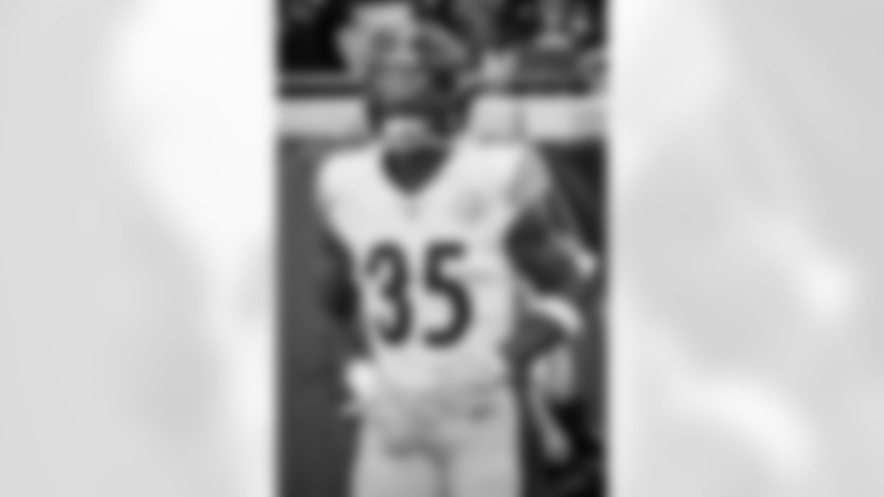 Pittsburgh Steelers running back Lew Nichols (35) during a preseason game between the Pittsburgh Steelers and the Jacksonville Jaguars, on Saturday August 9, 2025 in Jacksonville, FL. (Mariah Wild / Pittsburgh Steelers)