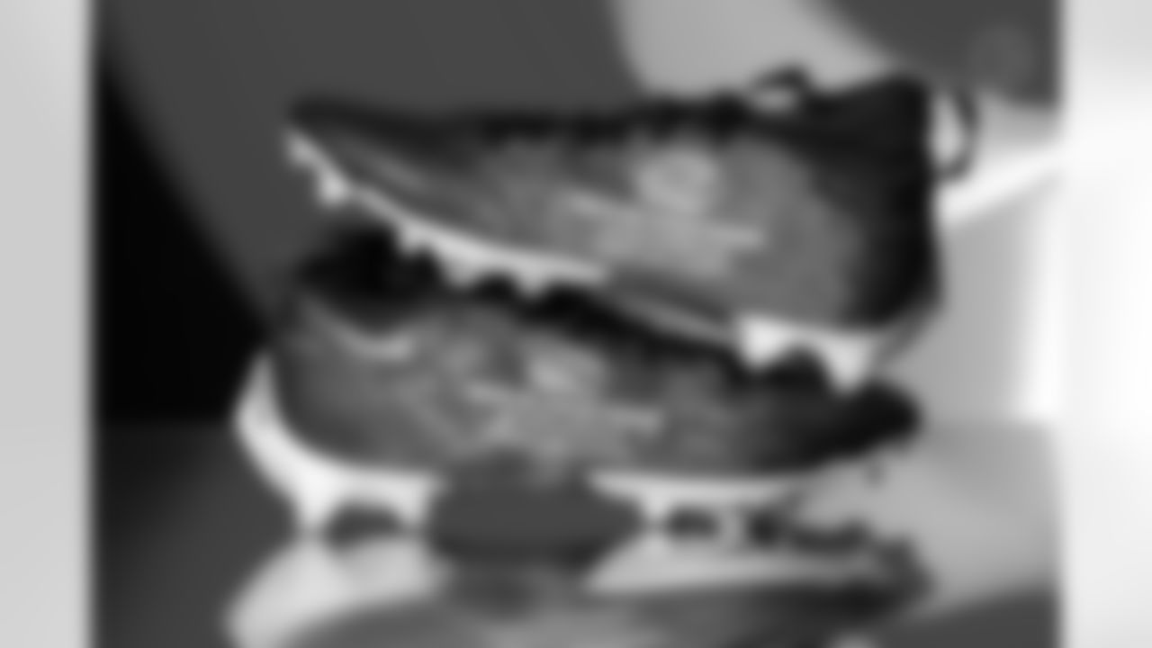 Pittsburgh Steelers defensive back Cory Trice Jr. (27) will showcase his custom cleats supporting Boys and Girls Club of Hopkinsville- Christian County during Week 13. (Alysa Rubin / Pittsburgh Steelers)