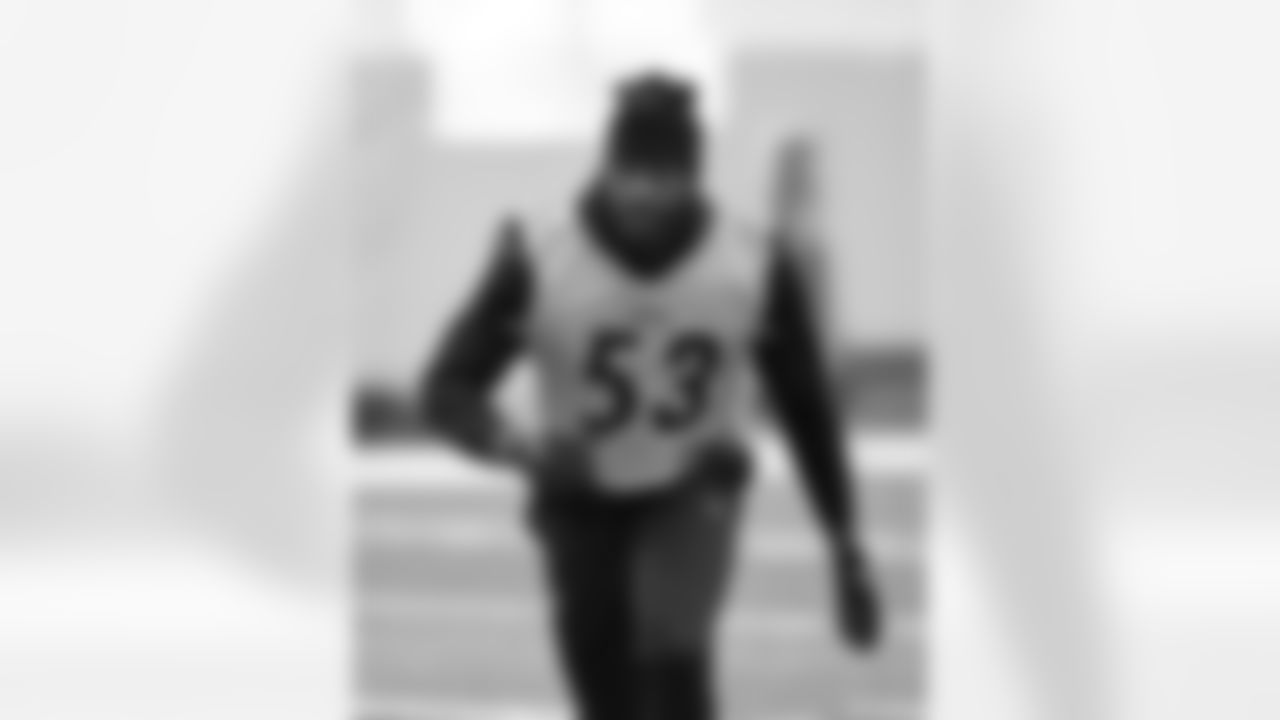 Pittsburgh Steelers linebacker Jeremiah Moon (53) during practice at UPMC Rooney Sports Complex preparing for a Week 18 matchup against the Baltimore Ravens, Wednesday, Dec. 31, 2025 in Pittsburgh, PA. (Karl Roser / Pittsburgh Steelers)