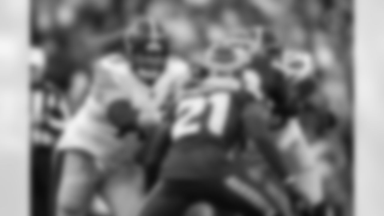 Pittsburgh Steelers guard Isaac Seumalo (73) during a regular season game between the Pittsburgh Steelers and the Seattle Seahawks, Sunday, Dec. 31, 2023 in Seattle, WA. The Steelers defeated the Seahawks 30-23. (Karl Roser / Pittsburgh Steelers)