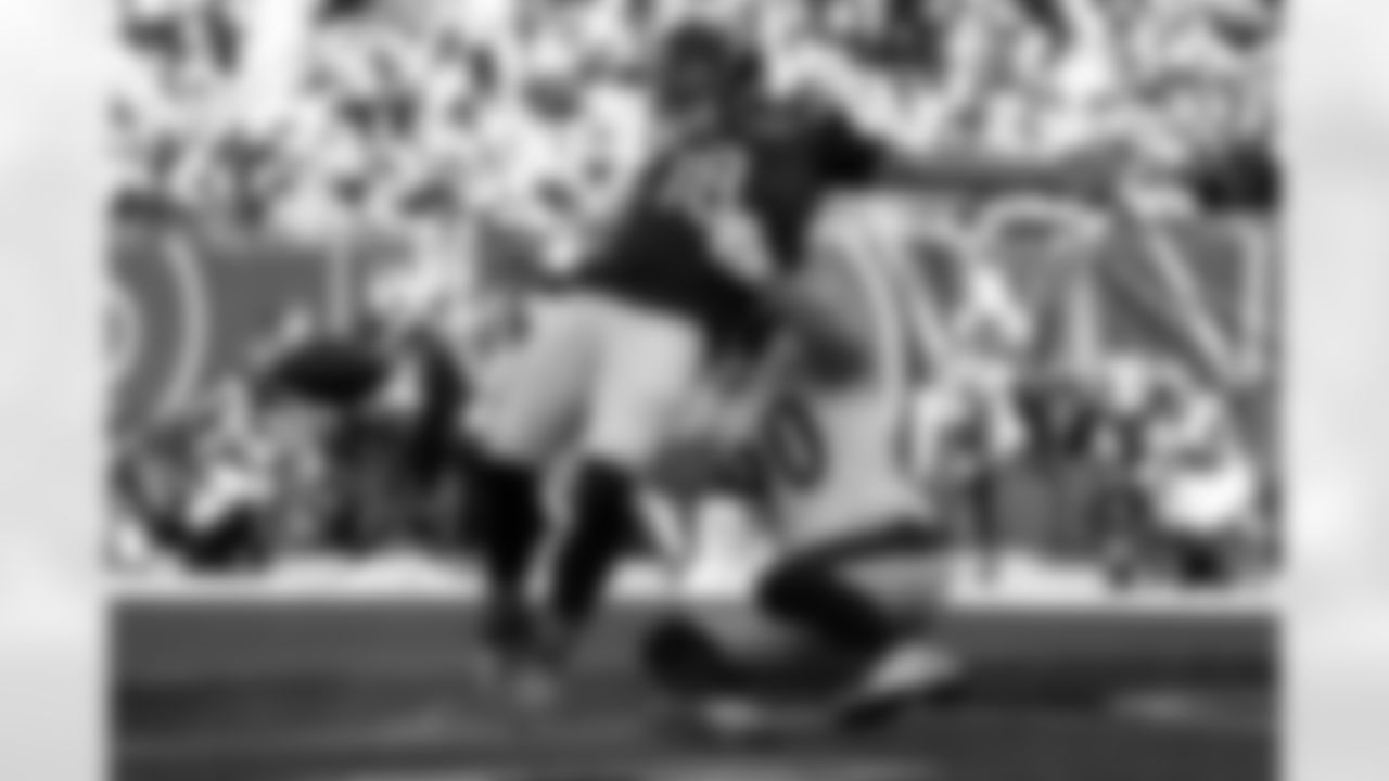 Pittsburgh Steelers linebacker T.J. Watt (90) strip sacks Chicago Bears quarterback Caleb Williams (18) during a regular season game, Sunday, Nov. 23, 2025 in Chicago, IL. The Bears beat the Steelers 31-28. (Alysa Rubin / Pittsburgh Steelers)