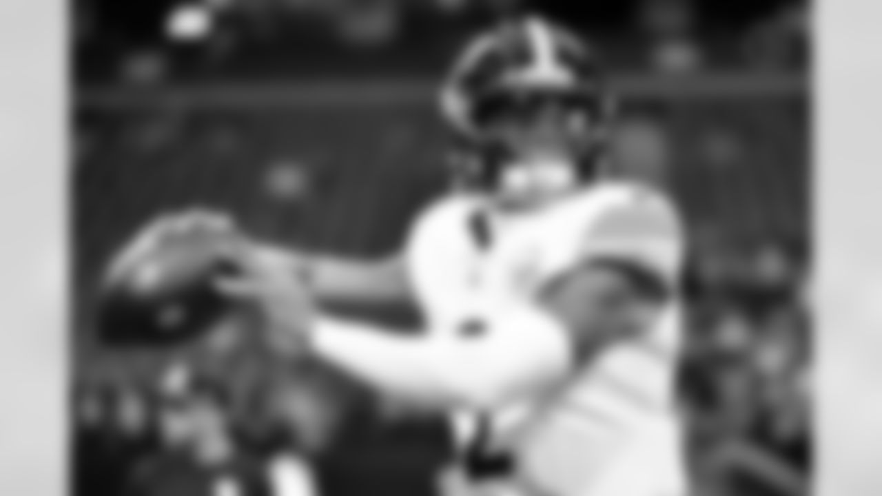 Pittsburgh Steelers quarterback Justin Fields (2) prior to a regular season game between the Pittsburgh Steelers and the Atlanta Falcons, Sunday, Sept. 8, 2024 in Atlanta, GA. (Kyle Hess / Pittsburgh Steelers)