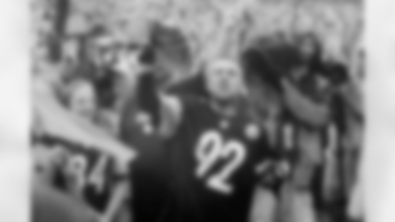 Mac Miller led the Terrible Towel Twirl for the Steelers game against the Cincinnati Bengals in 2016