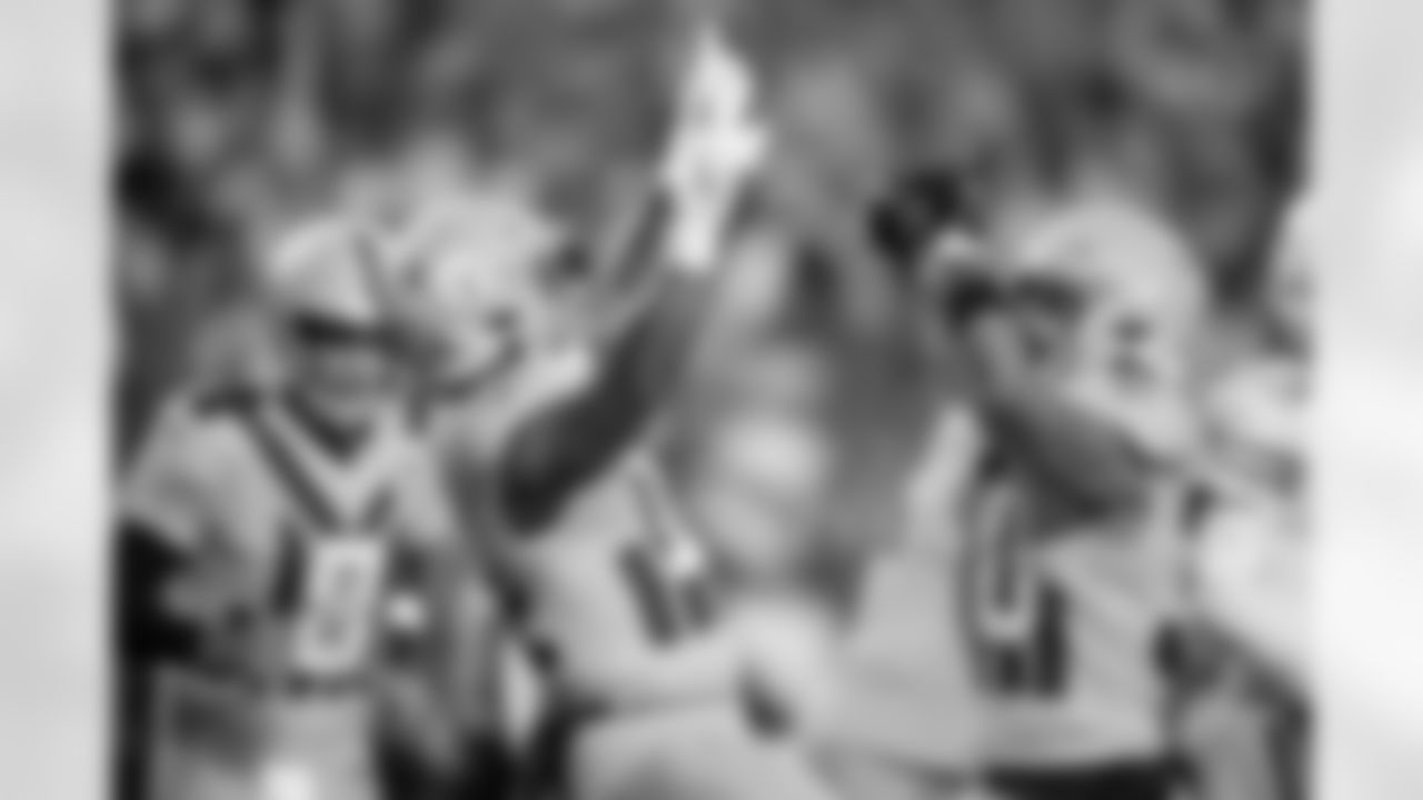 Pittsburgh Steelers running back Kenneth Gainwell (14) and Pittsburgh Steelers running back Jaylen Warren (30) during a regular season game between the Pittsburgh Steelers and the Green Bay Packers, Sunday, Oct. 26, 2025 in Pittsburgh, PA. The Packers beat the Steelers 35-25. (Karl Roser / Pittsburgh Steelers)