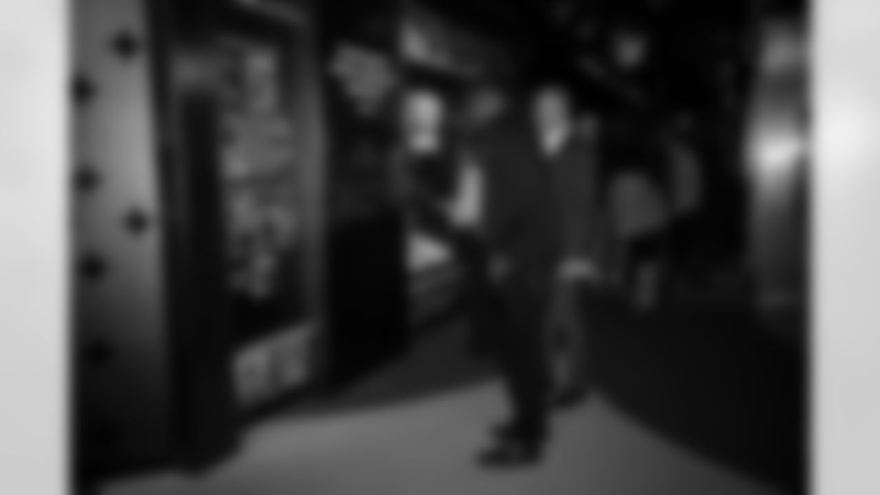 The Pittsburgh Steelers celebrated the 20th anniversary of Super Bowl XL during the Alumni Weekend Dinner at Acrisure Stadium benefitting the UPMC Sports Medicine Concussion Program, Saturday, Nov. 1, 2025 in Pittsburgh, PA. (Alysa Rubin / Pittsburgh Steelers)