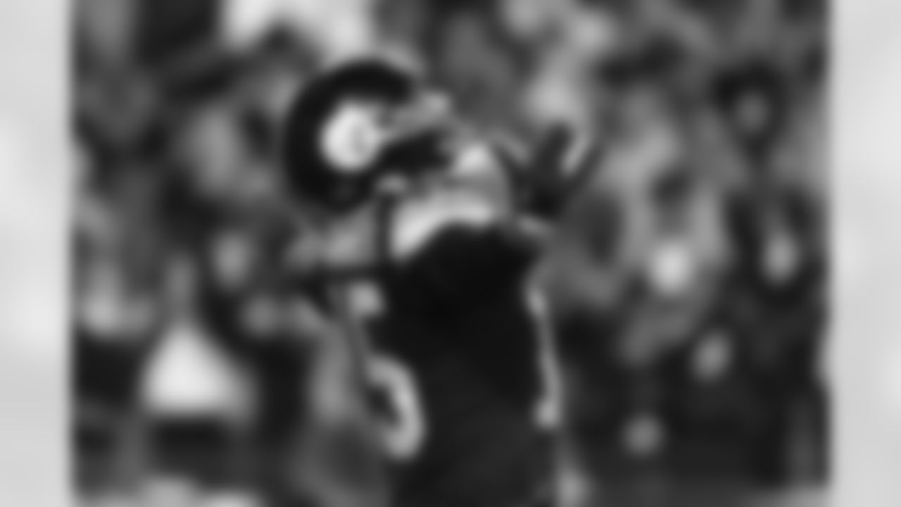 Pittsburgh Steelers wide receiver Ben Skowronek (15) during a regular season game between the Pittsburgh Steelers and the Miami Dolphins, Monday, Dec. 15, 2025 in Pittsburgh, PA. (Jared Wickerham / Pittsburgh Steelers)