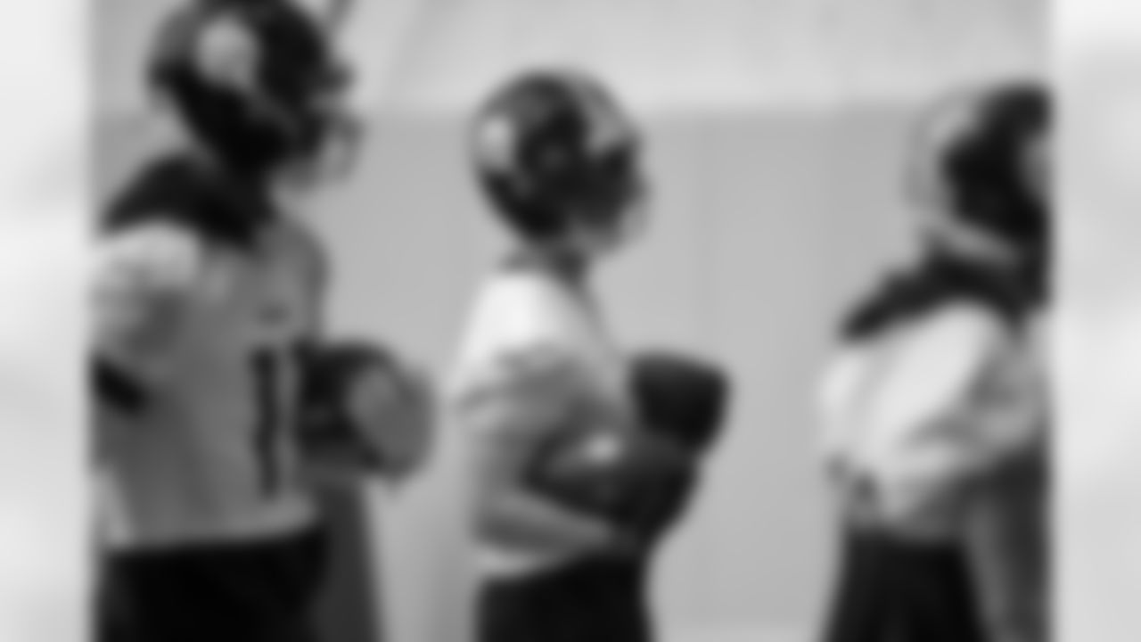 Pittsburgh Steelers wide receiver Adam Thielen (16) during practice at the UPMC Rooney Sports Complex preparing for a Week 14 matchup against the Baltimore Ravens, Wednesday, Dec. 3, 2025 in Pittsburgh, PA. (Karl Roser / Pittsburgh Steelers)