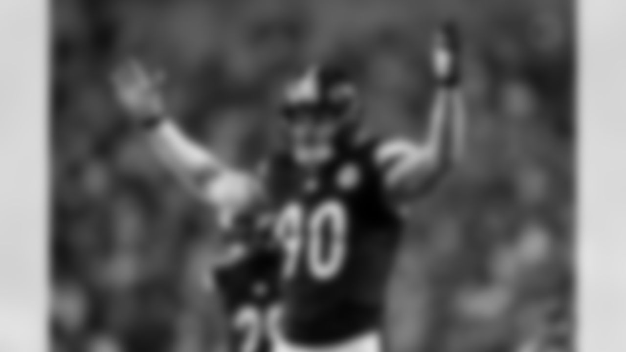 Pittsburgh Steelers linebacker T.J. Watt (90) during a regular season game between the Pittsburgh Steelers and the Baltimore Ravens, Sunday, Jan. 4, 2026 in Pittsburgh, PA. The Steelers defeated the Ravens 26-24. (Alysa Rubin / Pittsburgh Steelers)