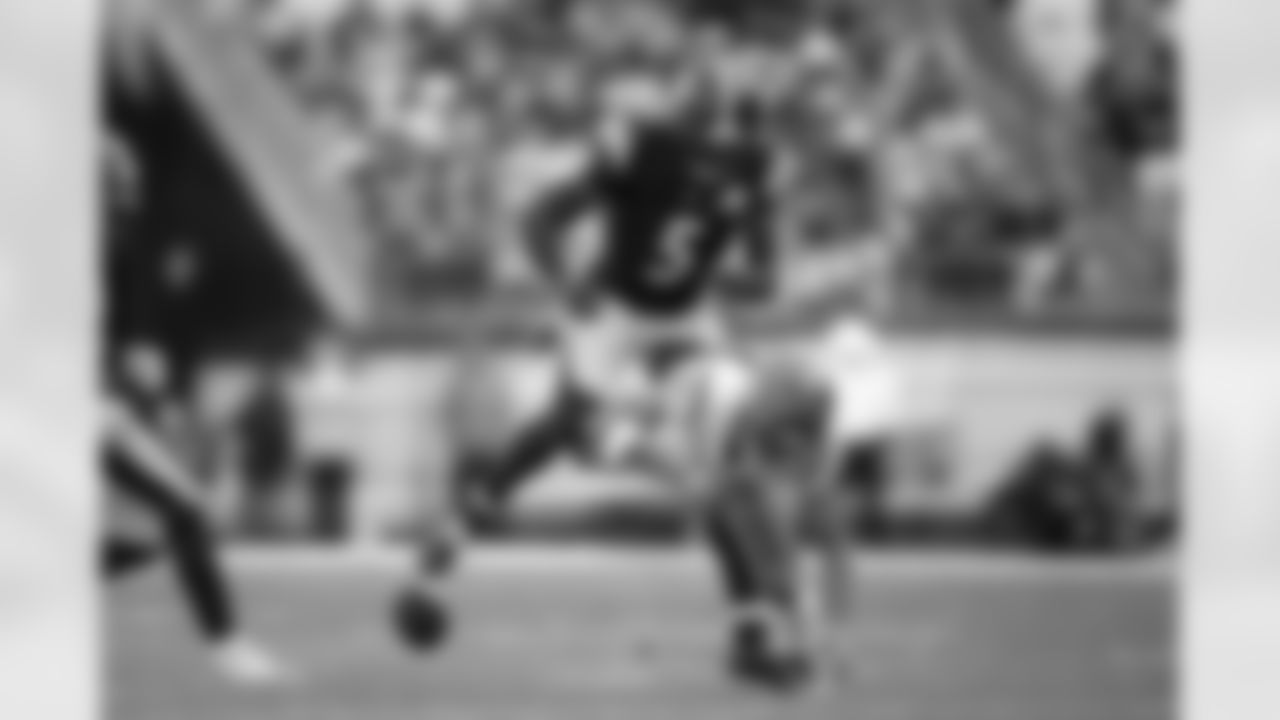 Pittsburgh Steelers cornerback Jalen Ramsey (5) breaks up an intended pass for Cincinnati Bengals wide receiver Ja'Marr Chase (1) during a regular season game between the Pittsburgh Steelers and the Cincinnati Bengals, Sunday, Nov. 16, 2025 in Pittsburgh, PA. The Steelers defeated the Bengals 34-12. (Karl Roser / Pittsburgh Steelers)