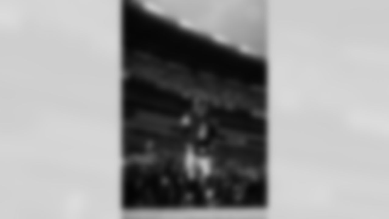 Pittsburgh Steelers quarterback Aaron Rodgers (8) during a regular season game between the Pittsburgh Steelers and the Cincinnati Bengals, Sunday, Nov. 16, 2025 in Pittsburgh, PA. (Harrison Barden / Pittsburgh Steelers)