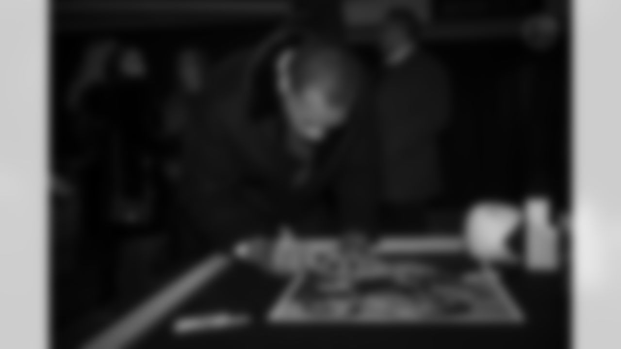 The Pittsburgh Steelers celebrate the 2025 Hall of Honor Class during the Hall of Honor Dinner Ceremony presented by U.S. Steel on Sunday, Dec. 14, 2025 in Pittsburgh, PA. (Alysa Rubin / Pittsburgh Steelers)