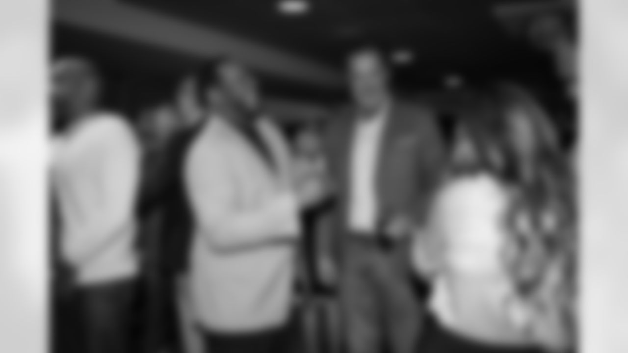 The Pittsburgh Steelers celebrated the 20th anniversary of Super Bowl XL during the Alumni Weekend Dinner at Acrisure Stadium benefitting the UPMC Sports Medicine Concussion Program, Saturday, Nov. 1, 2025 in Pittsburgh, PA. (Alysa Rubin / Pittsburgh Steelers)