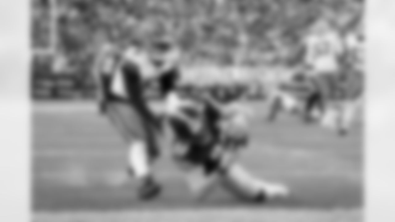 Pittsburgh Steelers tight end Pat Freiermuth (88) during a regular season game between the Pittsburgh Steelers and the Cleveland Browns, Sunday, Dec. 8, 2024 in Pittsburgh, PA. (Arron Anastasia / Pittsburgh Steelers)