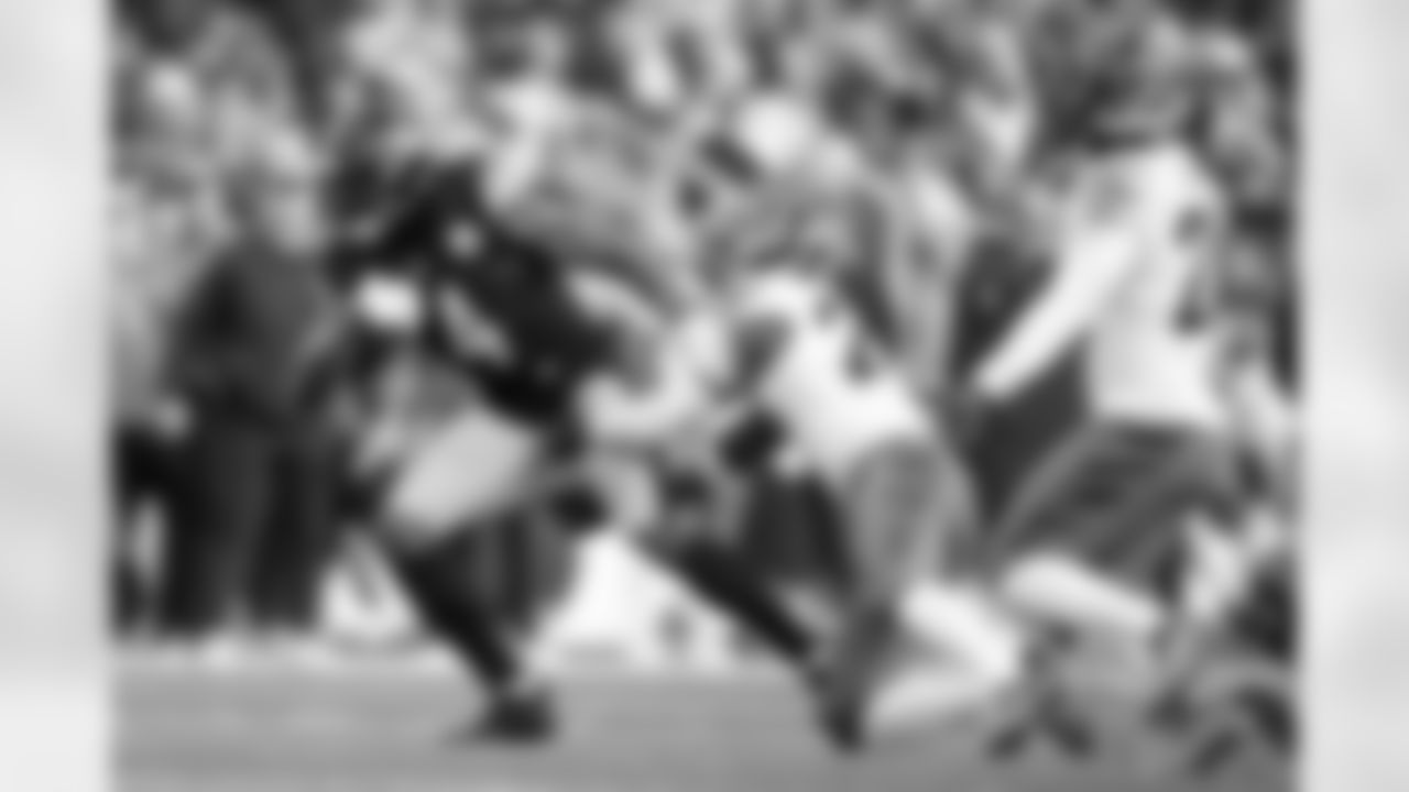 Pittsburgh Steelers wide receiver DK Metcalf (4) during a regular season game between the Pittsburgh Steelers and the Cincinnati Bengals, Sunday, Nov. 16, 2025 in Pittsburgh, PA. The Steelers defeated the Bengals 34-12. (Karl Roser / Pittsburgh Steelers)