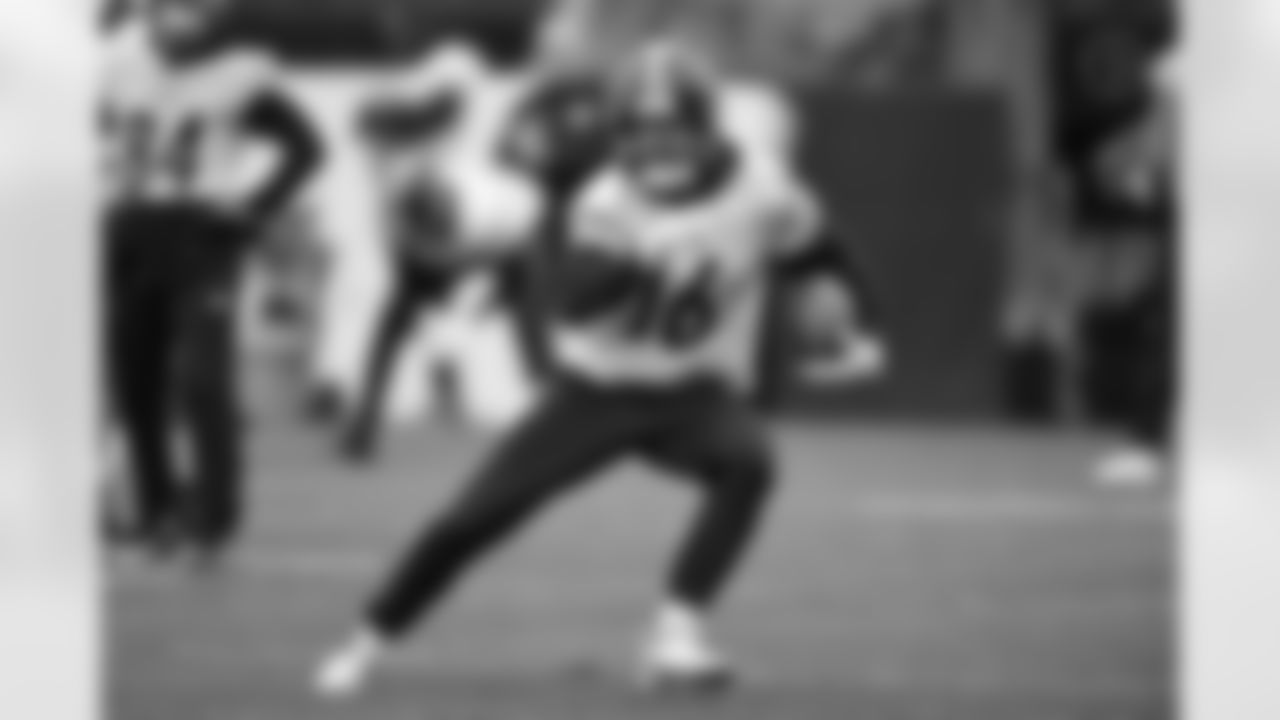 Pittsburgh Steelers wide receiver John Rhys Plumlee (16) during practice at the UPMC Rooney Sports Complex preparing for a Week 12 matchup against the Chicago Bears, Friday, Nov. 21, 2025 in Pittsburgh, PA. (Alysa Rubin / Pittsburgh Steelers)