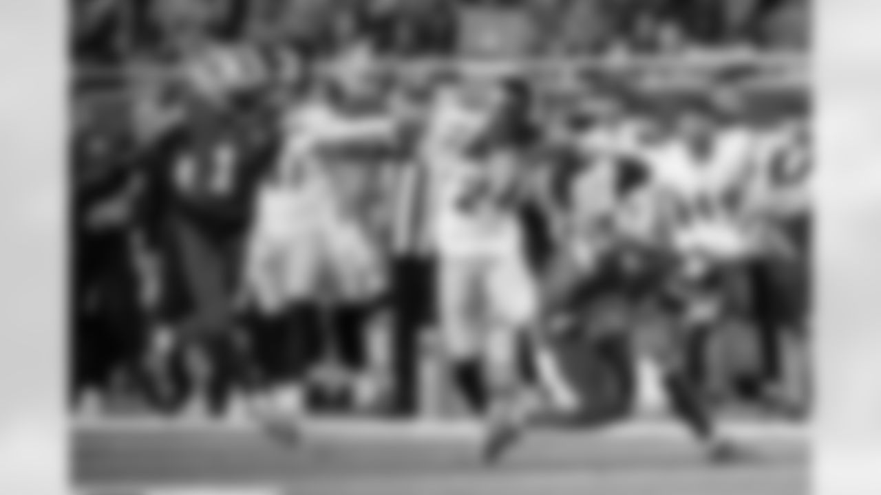 Pittsburgh Steelers cornerback Joey Porter Jr. (24) during a regular season game between the Pittsburgh Steelers and the Detroit Lions, Sunday, Dec. 21, 2025 in Detroit, MI. The Steelers defeated the Lions 29-24. (Karl Roser / Pittsburgh Steelers)