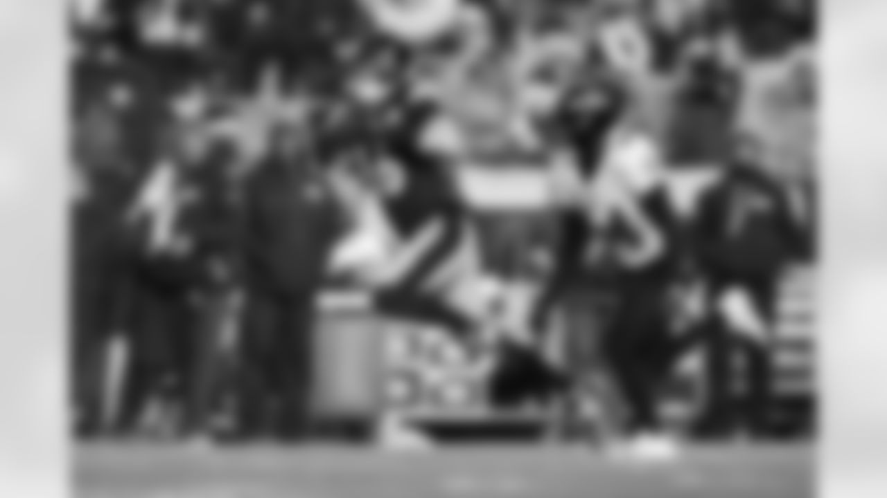 Pittsburgh Steelers wide receiver Adam Thielen (16) during a regular season game between the Pittsburgh Steelers and the Baltimore Ravens, Sunday, Jan. 4, 2026 in Pittsburgh, PA.  (Alysa Rubin / Pittsburgh Steelers)