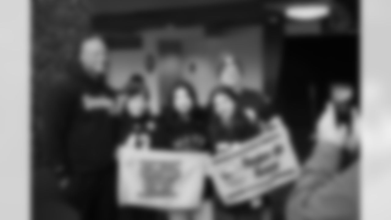 The Steelers welcomed fans from Mexico and Spain for an appreciation party prior to Monday night's game on Sunday, Dec. 14, 2025 in Pittsburgh, PA. (Emilee Fails / Pittsburgh Steelers)