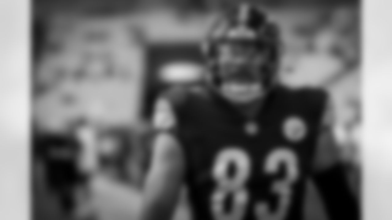 Pittsburgh Steelers tight end/fullback Connor Heyward (83) during a preseason game between the Pittsburgh Steelers and the Tampa Bay Buccaneers, Saturday, Aug. 16, 2025 in Pittsburgh, PA. (Alysa Rubin / Pittsburgh Steelers)