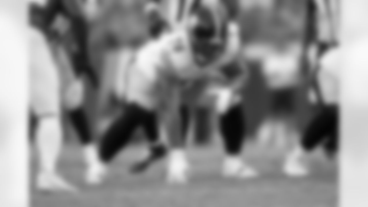 OT Troy Fautanu- No. 76