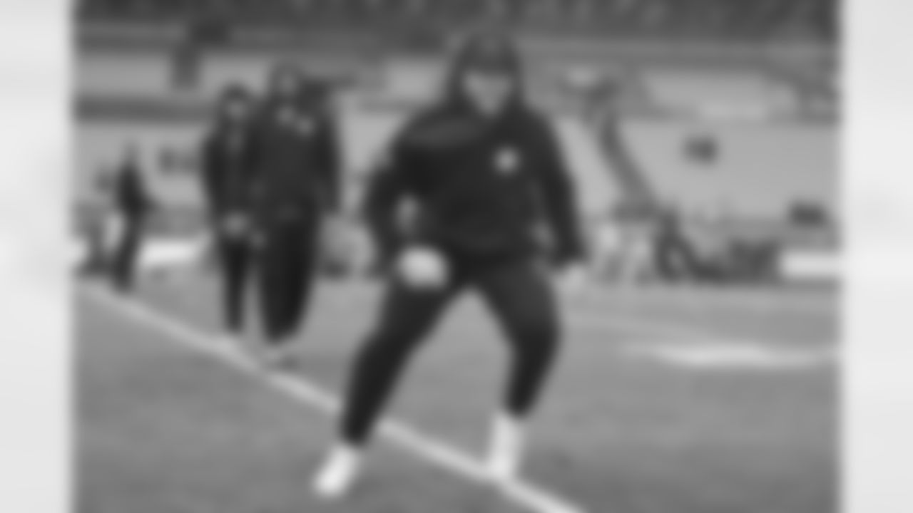 Pittsburgh Steelers linebacker Cole Holcomb (55) during a regular season game between the Pittsburgh Steelers and the Cleveland Browns, Sunday, Dec. 28, 2025 in Cleveland, OH. (Karl Roser / Pittsburgh Steelers)