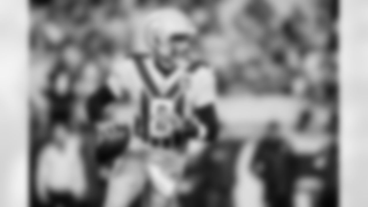 Pittsburgh Steelers quarterback Aaron Rodgers (8) during a regular season game between the Pittsburgh Steelers and the Green Bay Packers, Sunday, Oct. 26, 2025 in Pittsburgh, PA. The Packers beat the Steelers 35-25. (Karl Roser / Pittsburgh Steelers)