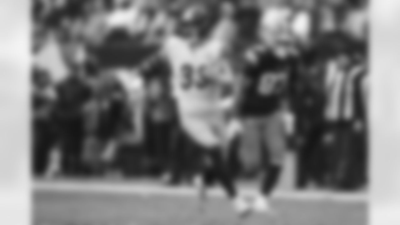 Pittsburgh Steelers linebacker Jack Sawyer (33) during a regular season game between the Pittsburgh Steelers and the Cleveland Browns, Sunday, Dec. 28, 2025 in Cleveland, OH. (Karl Roser / Pittsburgh Steelers)