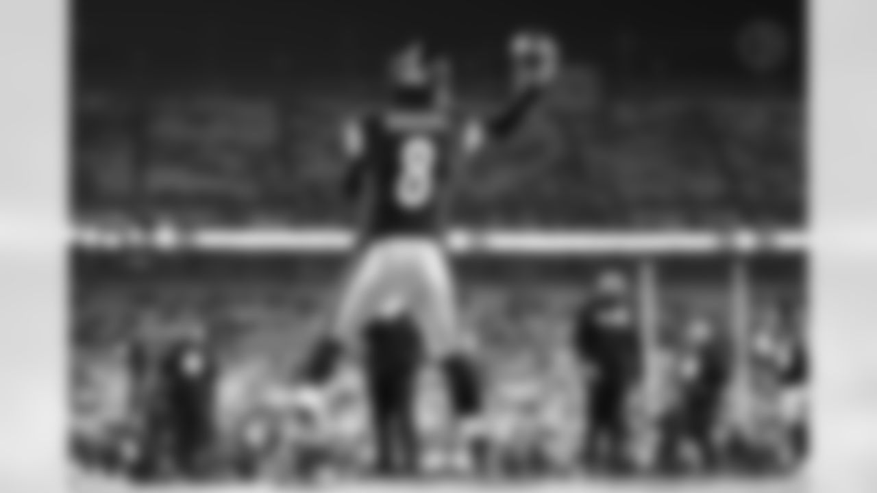 Pittsburgh Steelers quarterback Aaron Rodgers (8) during a regular season game between the Pittsburgh Steelers and the Baltimore Ravens, Sunday, Jan. 4, 2026 in Pittsburgh, PA. (Jared Wickerham / Pittsburgh Steelers)