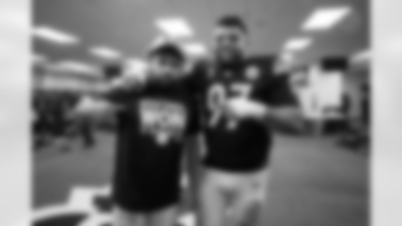 Pittsburgh Steelers tight end/fullback Connor Heyward (83) and Pittsburgh Steelers defensive tackle Cameron Heyward (97) following a regular season game between the Pittsburgh Steelers and the Baltimore Ravens, Sunday, Jan. 4, 2026 in Pittsburgh, PA. The Steelers defeated the Ravens 26-24. (Karl Roser / Pittsburgh Steelers)