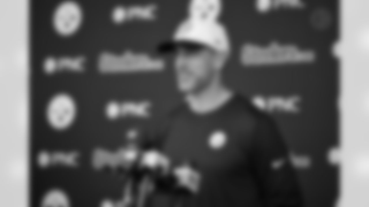 Pittsburgh Steelers quarterback Aaron Rodgers (8) during media availability following practice at the UPMC Rooney Sports Complex during the 2025 minicamp, Tuesday June 10, 2025. (Karl Roser / Pittsburgh Steelers)