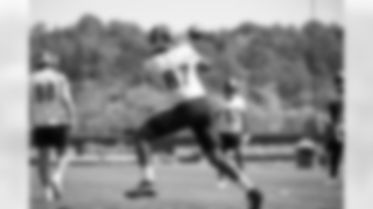 Pittsburgh Steelers tight end Rodney Williams (87) during practice at the UPMC Rooney Sports Complex preparing for a Week 2 matchup against the Denver Broncos, Thursday, Sept. 12, 2024 in Pittsburgh, PA. (Alysa Rubin / Pittsburgh Steelers)