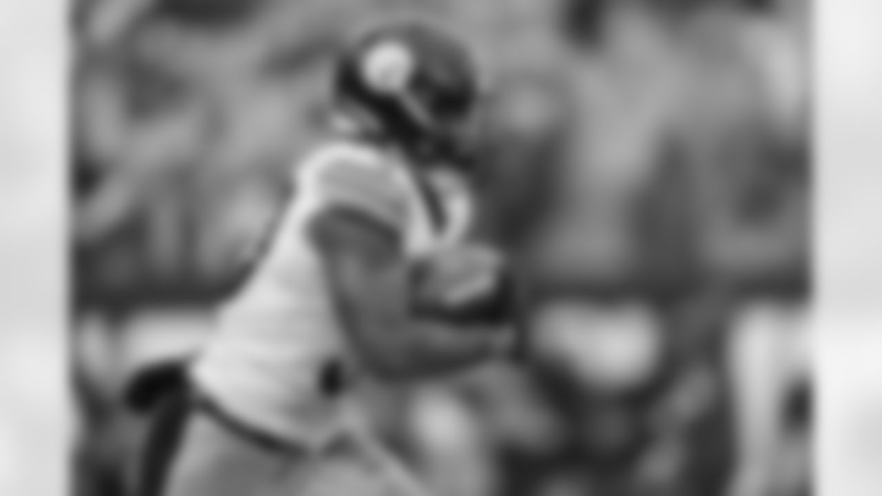 Pittsburgh Steelers running back Jaylen Warren (30) during a regular season game between the Pittsburgh Steelers and the Cleveland Browns, Sunday, Dec. 28, 2025 in Cleveland, OH. (Karl Roser / Pittsburgh Steelers)