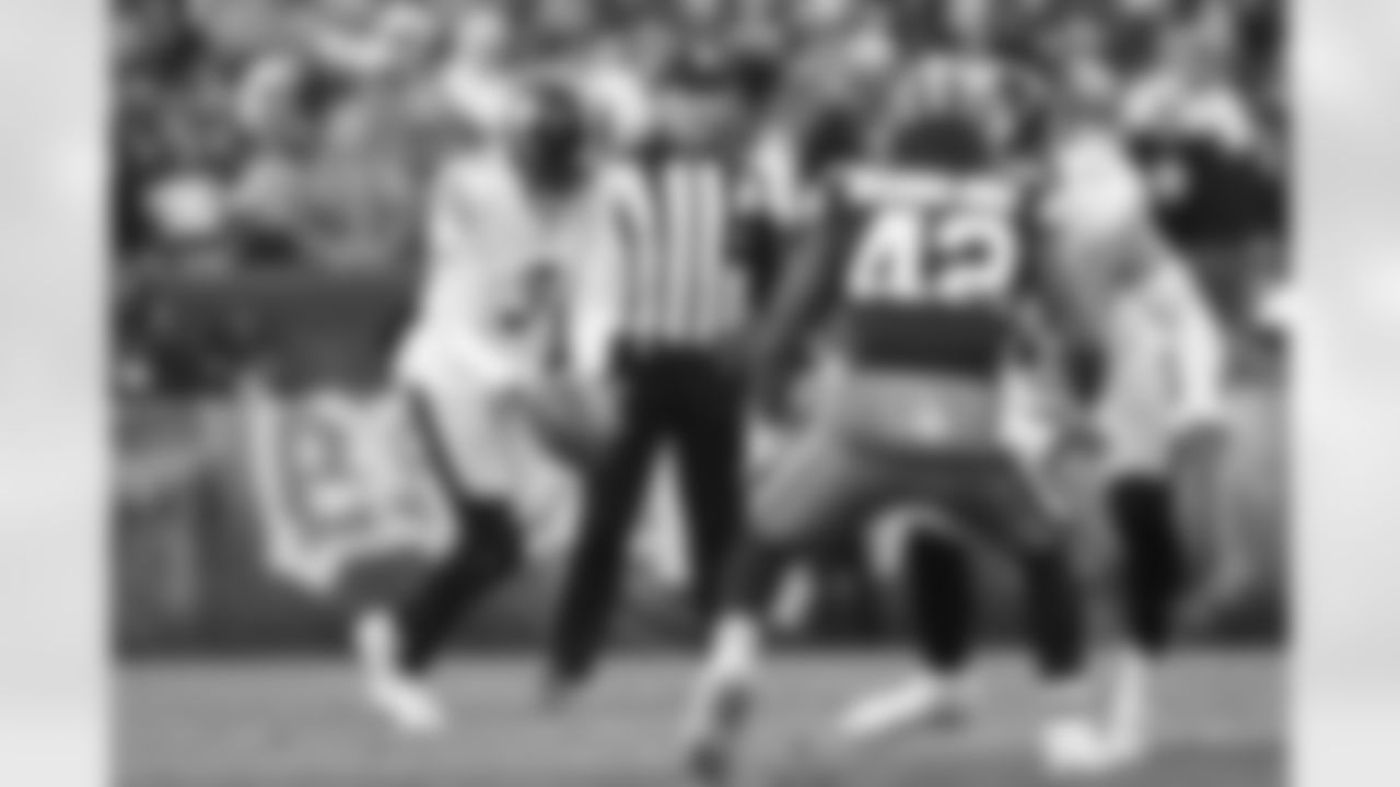 Pittsburgh Steelers punter Corliss Waitman (3) during a regular season game between the Pittsburgh Steelers and the Cleveland Browns, Sunday, Dec. 28, 2025 in Cleveland, OH. (Alysa Rubin / Pittsburgh Steelers)