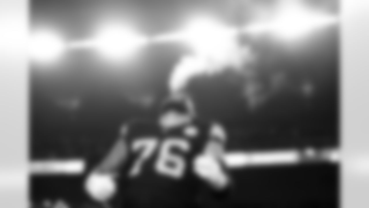 Pittsburgh Steelers offensive tackle Troy Fautanu (76) during a regular season game between the Pittsburgh Steelers and the Miami Dolphins, Monday, Dec. 15, 2025 in Pittsburgh, PA. (Jared Wickerham / Pittsburgh Steelers)