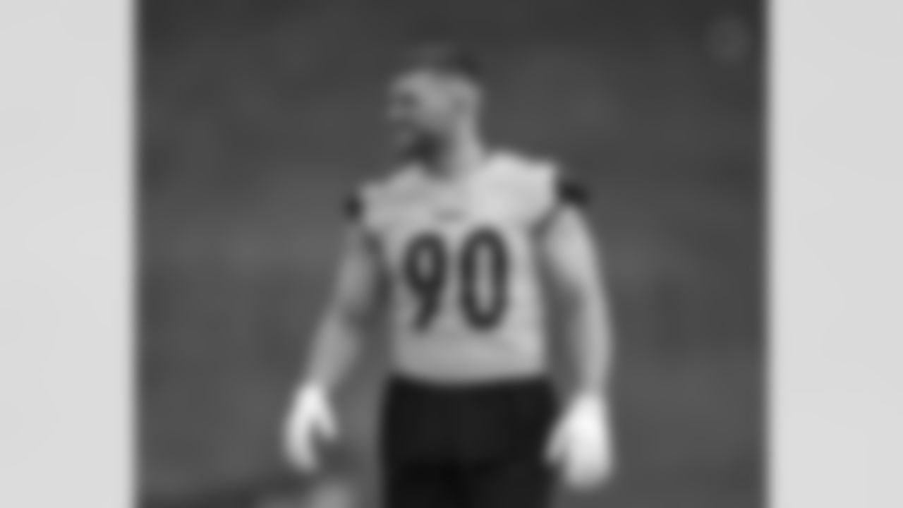Pittsburgh Steelers linebacker T.J. Watt (90) trains at Saint Vincent College during the 2024 Steelers Training Camp on Thursday July 25, 2024 in Latrobe, PA. (Alysa Rubin / Pittsburgh Steelers)