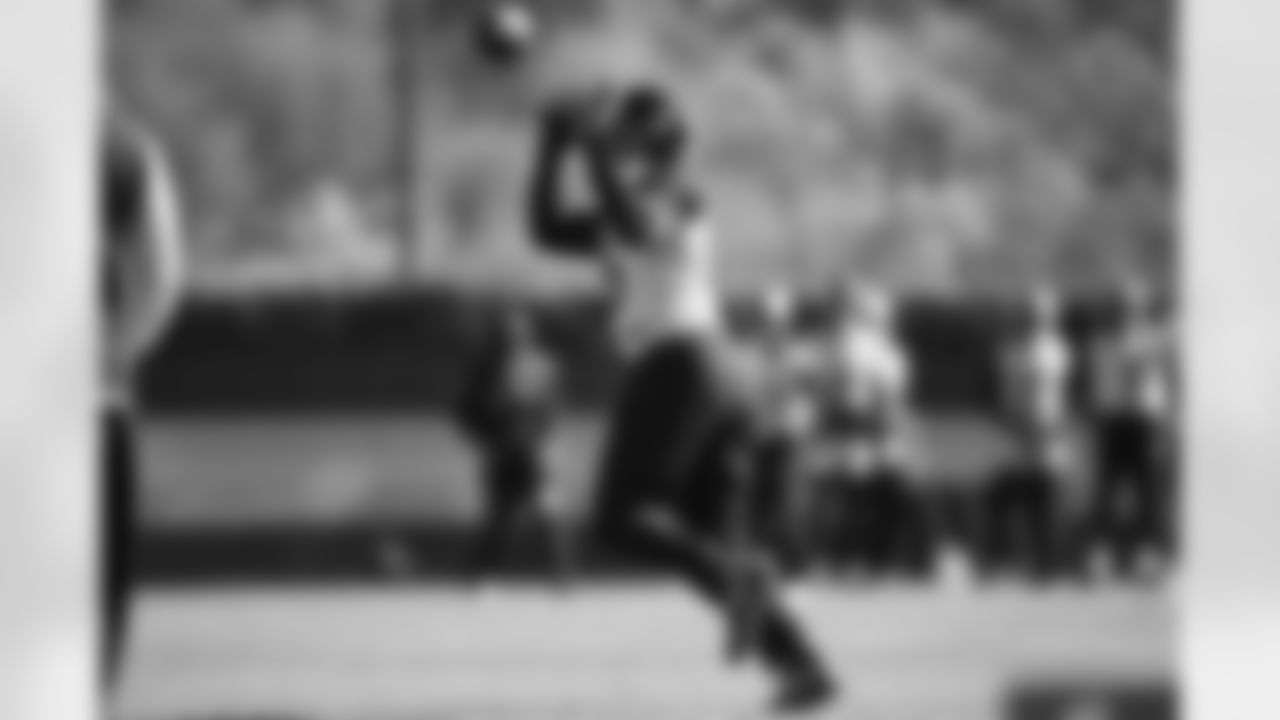 Pittsburgh Steelers linebacker Alex Highsmith (56) during practice at the UPMC Rooney Sports Complex preparing for a Week 9 matchup against the Indianapolis Colts, Friday, Oct. 31, 2025 in Pittsburgh, PA. (Alysa Rubin / Pittsburgh Steelers)