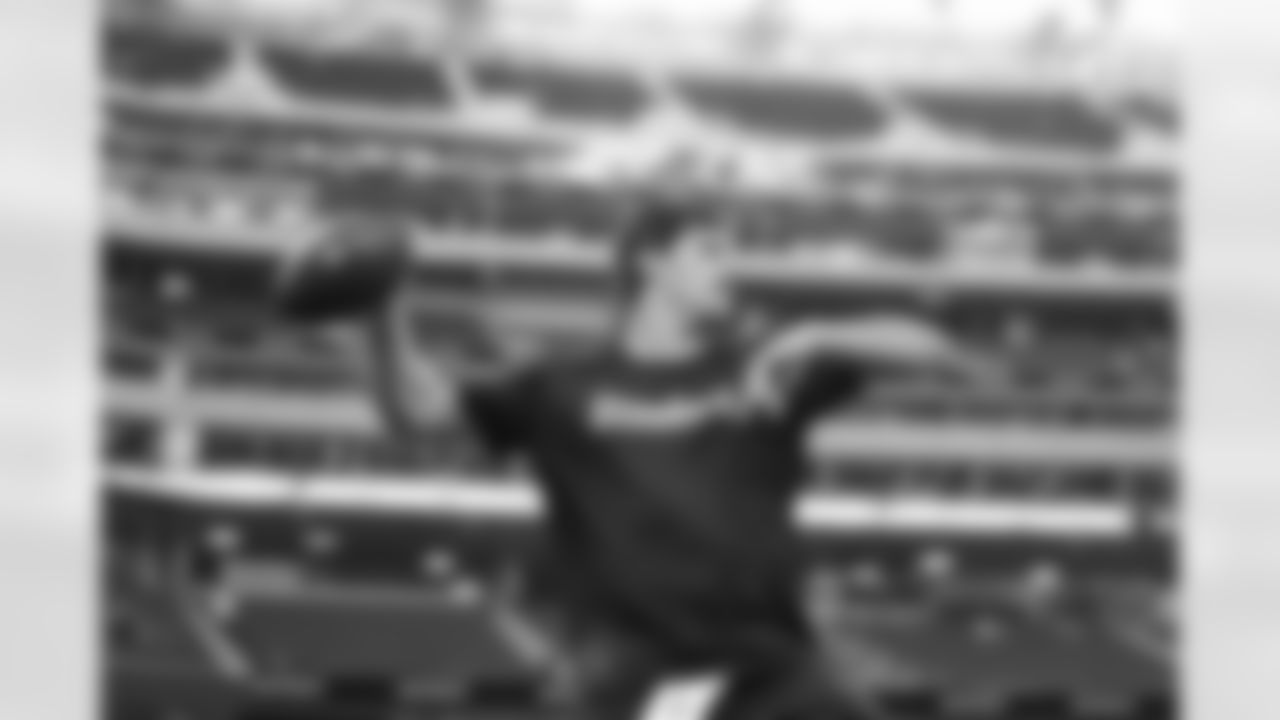 Pittsburgh Steelers quarterback Mason Rudolph (2) during a regular season game between the Pittsburgh Steelers and the Los Angeles Chargers, Sunday, Nov. 9, 2025 in Inglewood, CA. (Karl Roser / Pittsburgh Steelers)