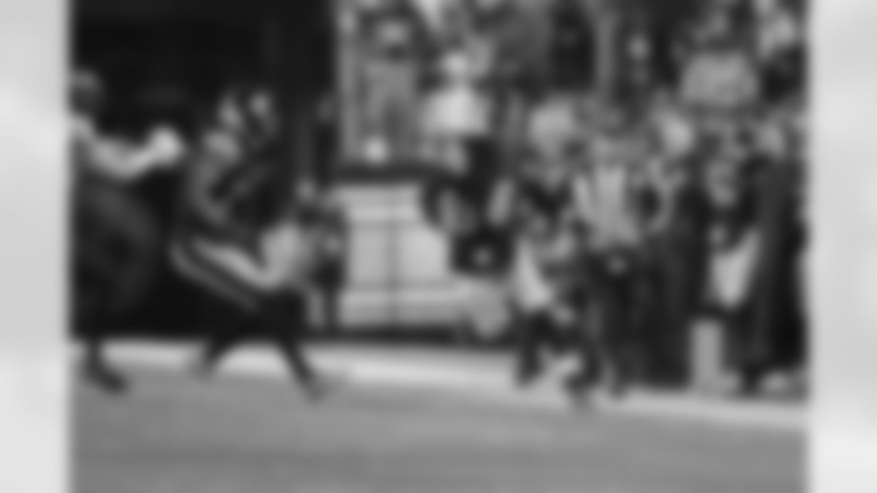 Pittsburgh Steelers quarterback Aaron Rodgers (8) during a regular season game between the Pittsburgh Steelers and the Baltimore Ravens, Sunday, Jan. 4, 2026 in Pittsburgh, PA.  (Karl Roser / Pittsburgh Steelers)