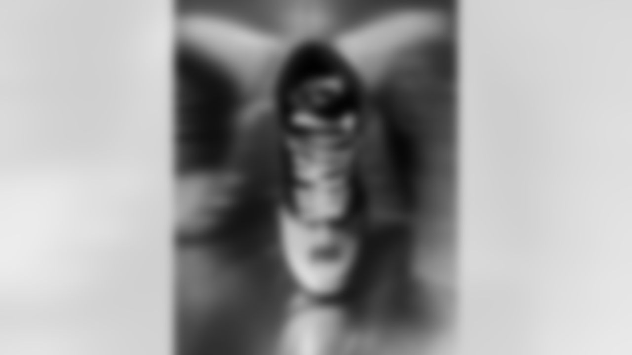 Pittsburgh Steelers kicker Chris Boswell (9) will showcase his custom cleats supporting sMiles for Katie during Week 13. (Alysa Rubin / Pittsburgh Steelers)