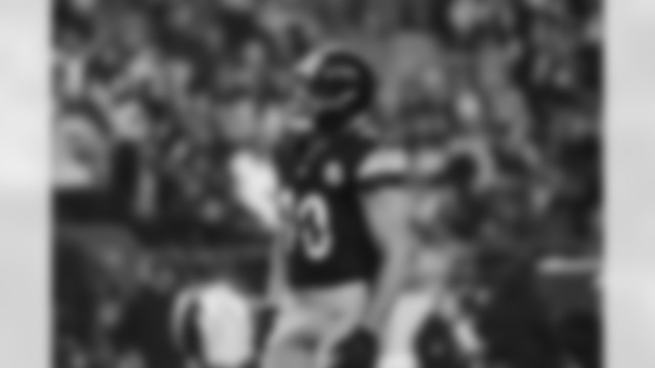 Pittsburgh Steelers linebacker T.J. Watt (90) during a postseason Wild Card game between the Pittsburgh Steelers and the Houston Texans, Monday, Jan. 12, 2026 in Pittsburgh, PA. (Taylor Ollason / Pittsburgh Steelers)