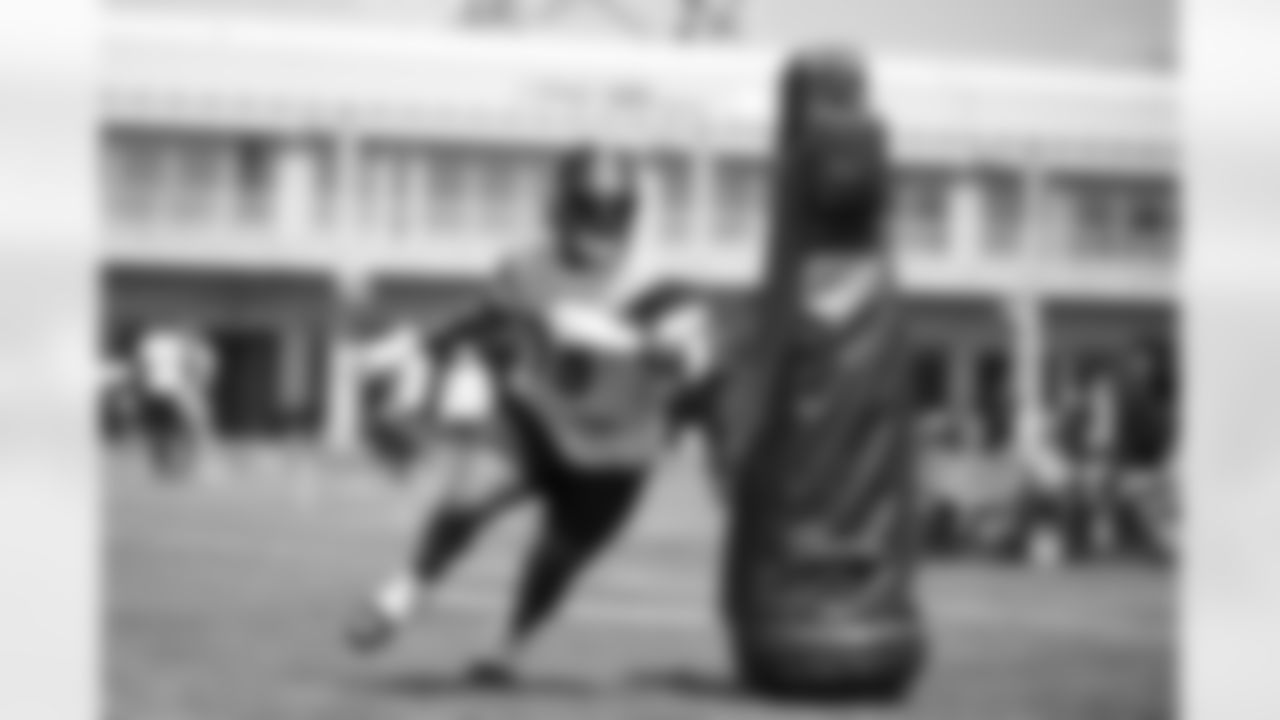 Pittsburgh Steelers defensive end DeMarvin Leal (98) during practice at the UPMC Rooney Sports Complex preparing for a Week 1 matchup against the Atlanta Falcons, Thursday, Sept. 5, 2024 in Pittsburgh, PA. (Karl Roser / Pittsburgh Steelers)