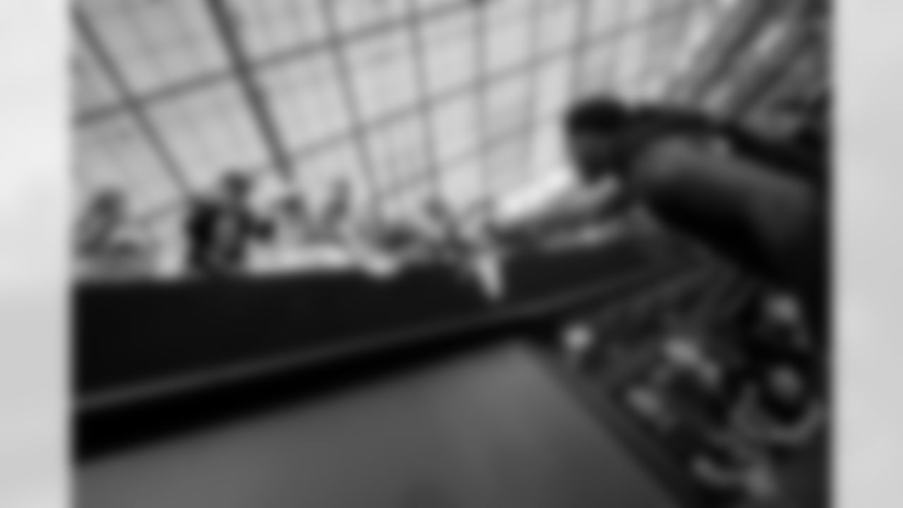 Pittsburgh Steelers fans prior to a regular season game against the Los Angeles Chargers, Sunday, Nov. 9, 2025 in Inglewood, CA. The Chargers beat the Steelers 25-10. (Alysa Rubin / Pittsburgh Steelers)