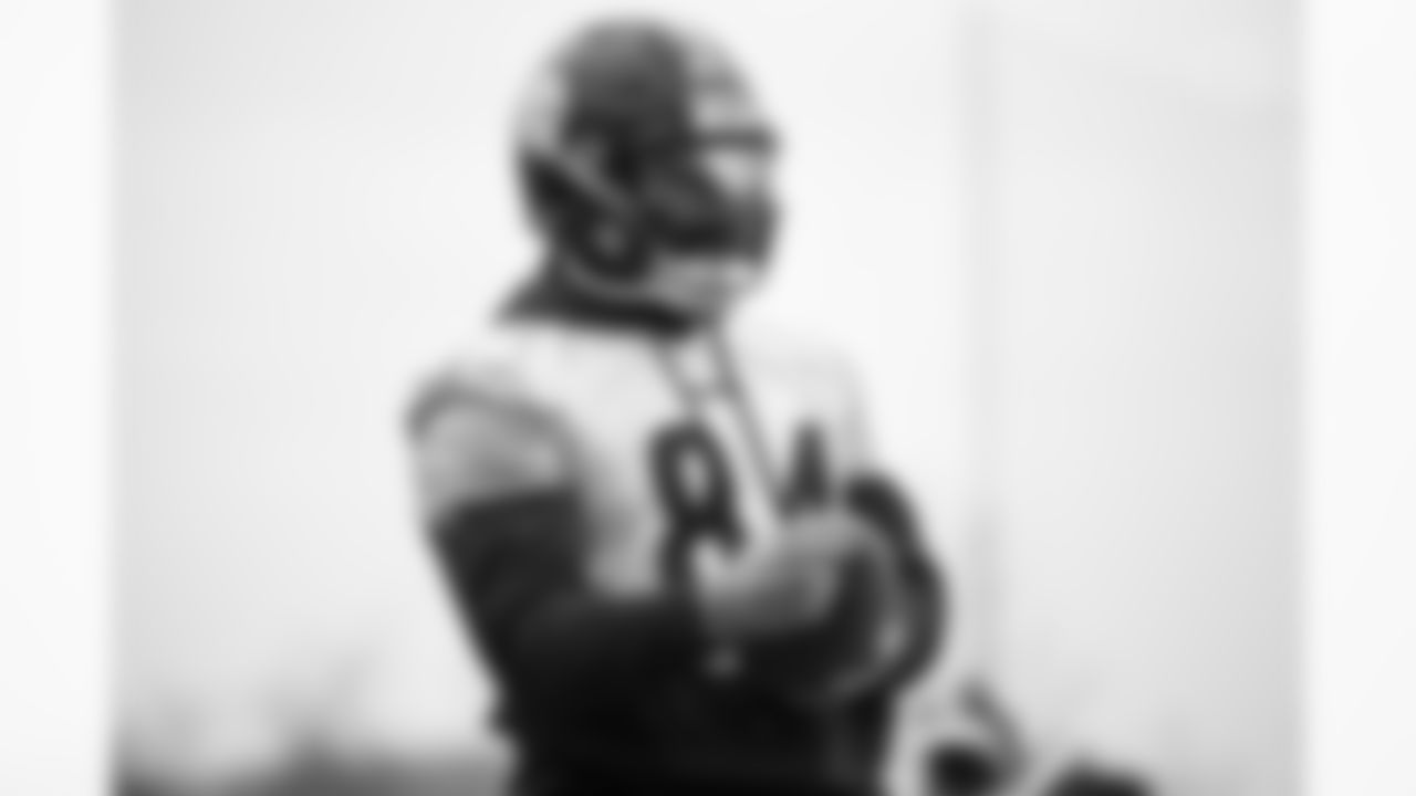 Pittsburgh Steelers running back/kick returner Cordarrelle Patterson (84) during practice at the UPMC Rooney Sports Complex preparing for a Week 18 matchup against the Cincinnati Bengals, Thursday, Jan. 2, 2025 in Pittsburgh, PA. (Alysa Rubin / Pittsburgh Steelers)