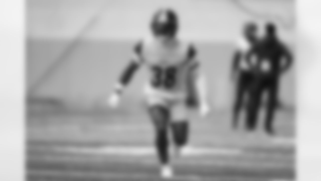 Pittsburgh Steelers defensive back D'Shawn Jamison (38) during practice at the UPMC Rooney Sports Complex preparing for a Week 17 matchup against the Cleveland Browns, Friday, Dec. 26, 2025 in Pittsburgh, PA. (Karl Roser / Pittsburgh Steelers)