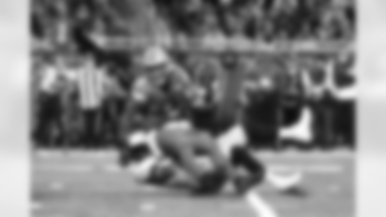 Pittsburgh Steelers linebacker Alex Highsmith (56) during a regular season game between the Pittsburgh Steelers and the Detroit Lions, Sunday, Dec. 21, 2025 in Detroit, MI. (Jared Wickerham / Pittsburgh Steelers)