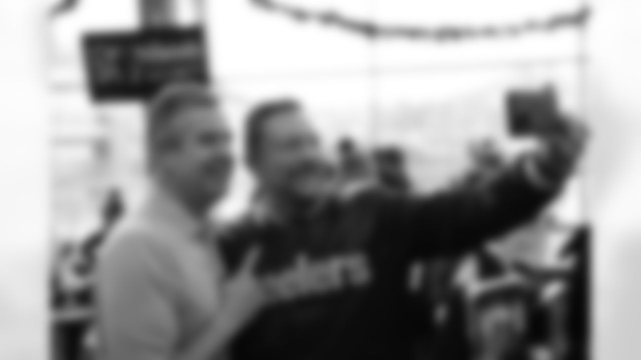 The Steelers welcomed fans from Mexico and Spain for an appreciation party prior to Monday night's game on Sunday, Dec. 14, 2025 in Pittsburgh, PA. (Emilee Fails / Pittsburgh Steelers)