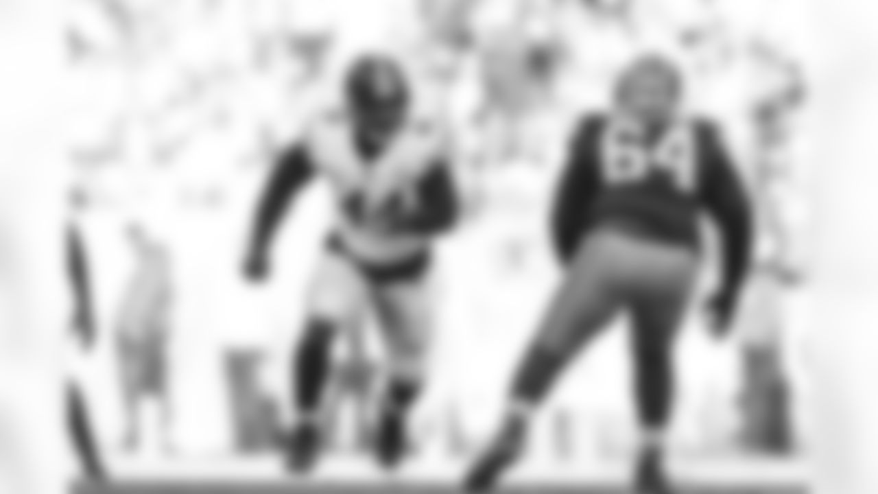 Pittsburgh Steelers linebacker Markus Golden (44) during a regular season game between the Pittsburgh Steelers and the Cleveland Browns, Sunday, Nov. 19, 2023 in Cleveland, OH. (Karl Roser / Pittsburgh Steelers)